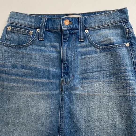 Madewell McCarren Raw-Hem Jean Skirt Size 27